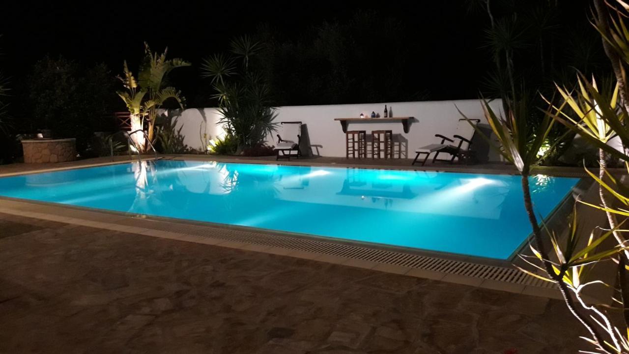 Villa Almyra Aegina المظهر الخارجي الصورة